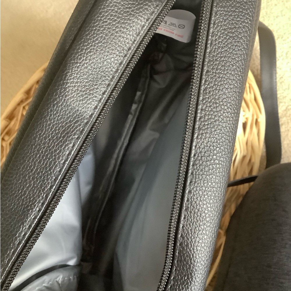 Warner Bros. Black Hogwarts Satchel Bag - Picture 5 of 8